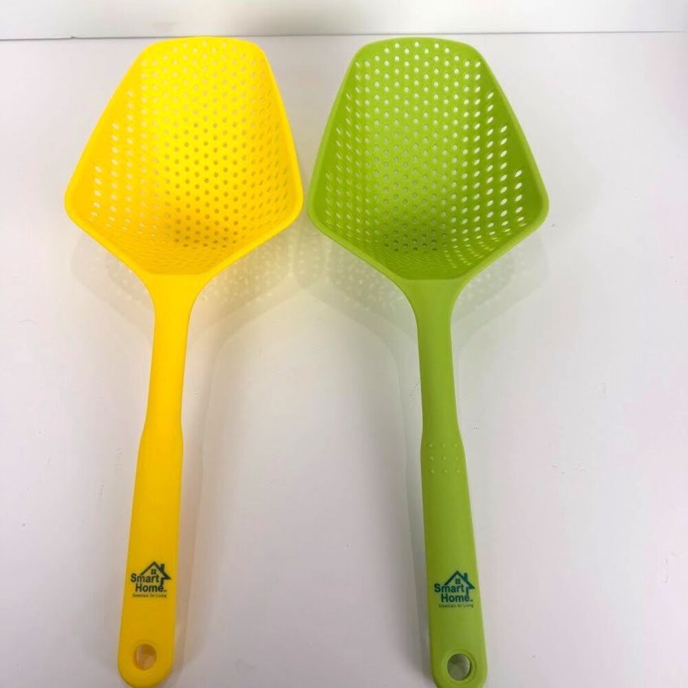 Set of 2 Kitchen Strainer Spoons/Scoops, EUC